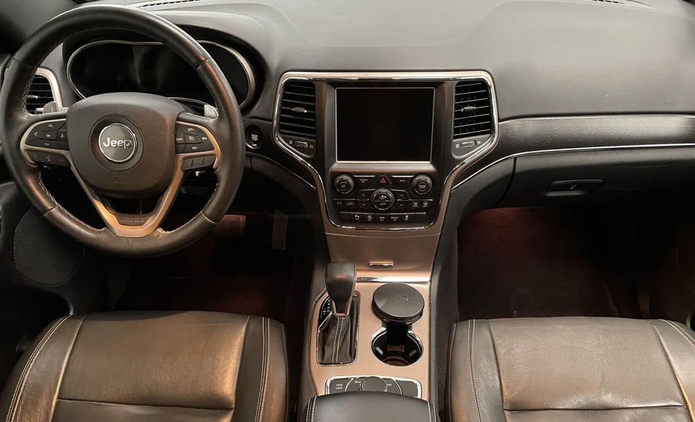 Jeep Grand Cherokee usata a Novara (8)