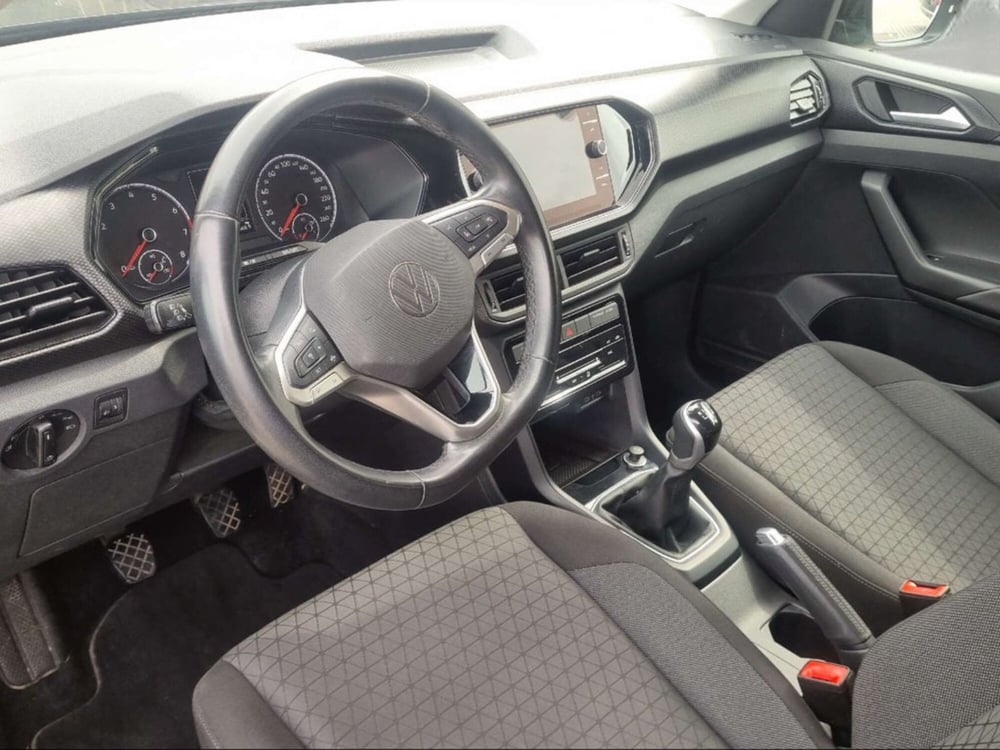 Volkswagen T-Cross usata a Livorno (13)
