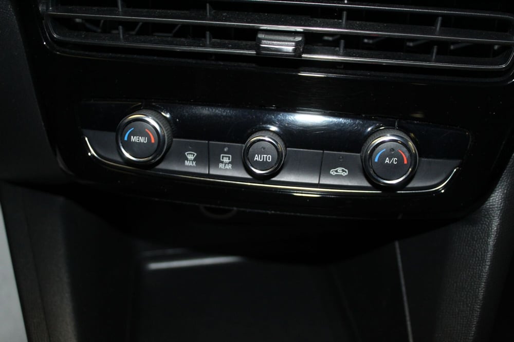 Opel Mokka usata a Cremona (12)