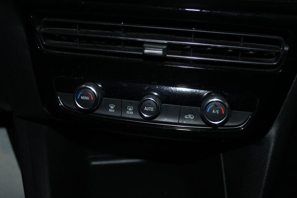 Opel Mokka usata a Cremona (12)