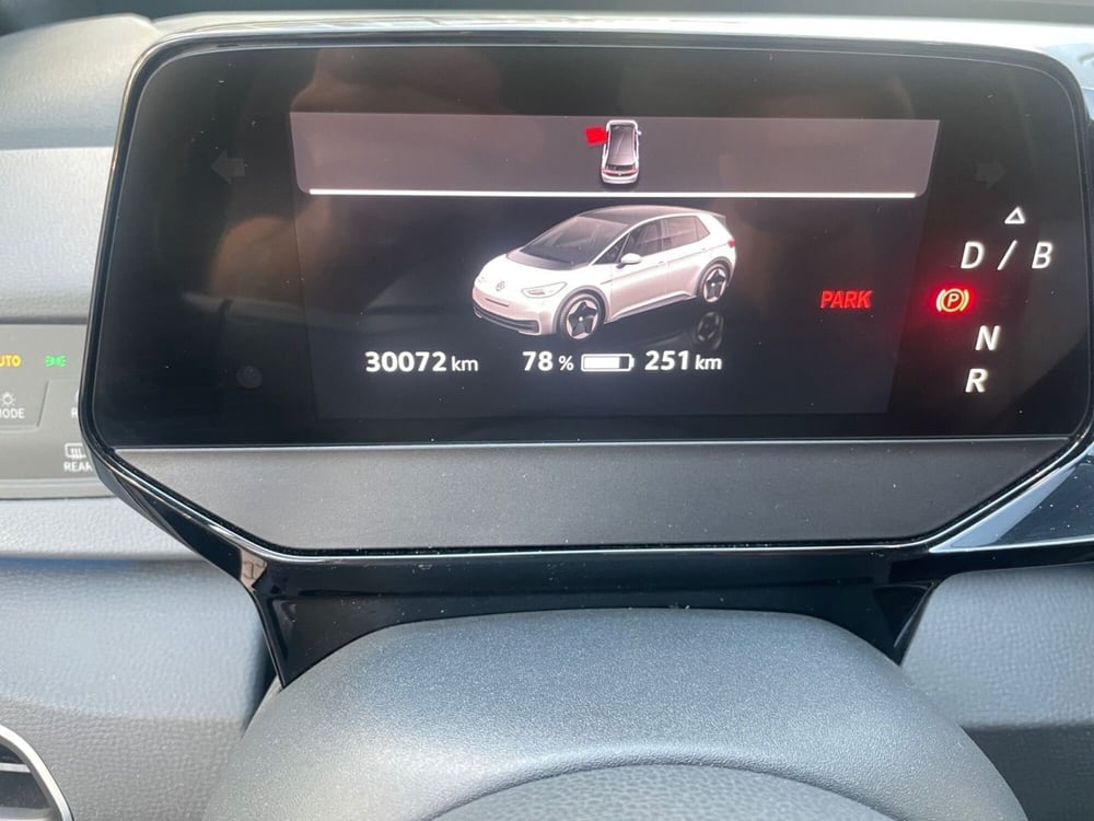 Volkswagen ID.3 usata a Bologna (19)
