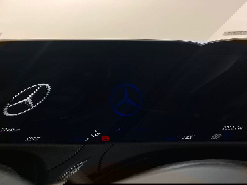 Mercedes-Benz Classe E usata a Milano (13)