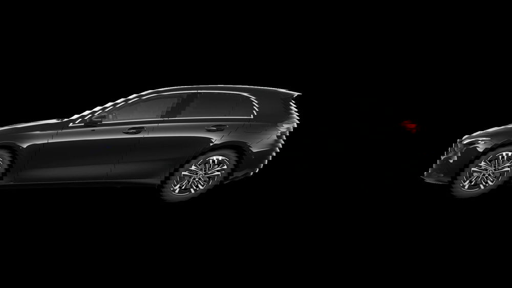 Mercedes-Benz Classe A nuova a Milano (2)
