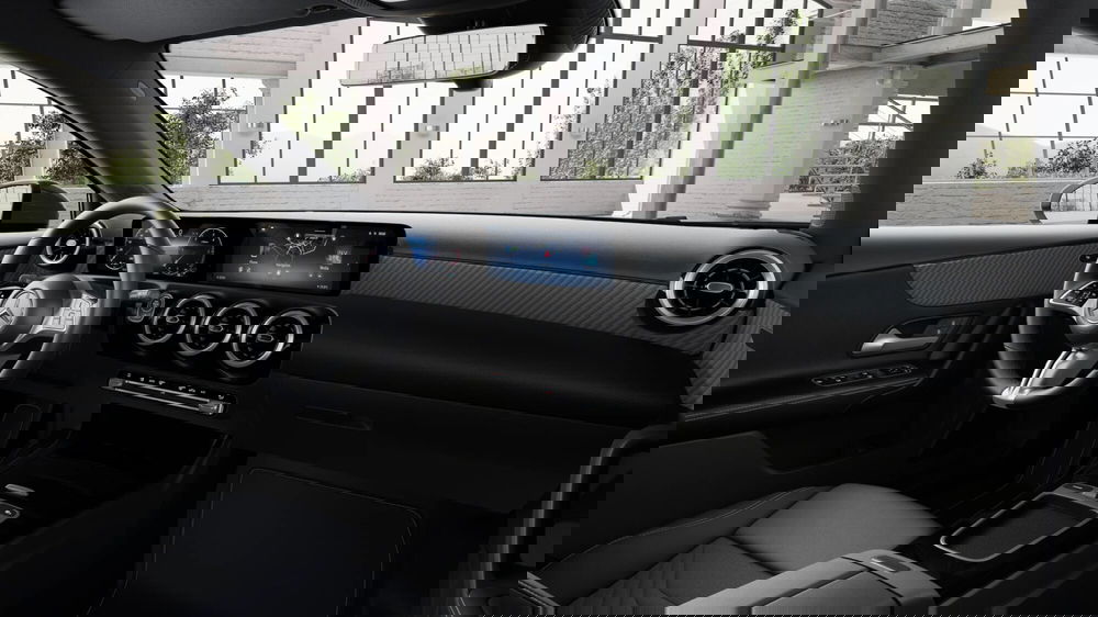 Mercedes-Benz Classe A nuova a Milano (5)
