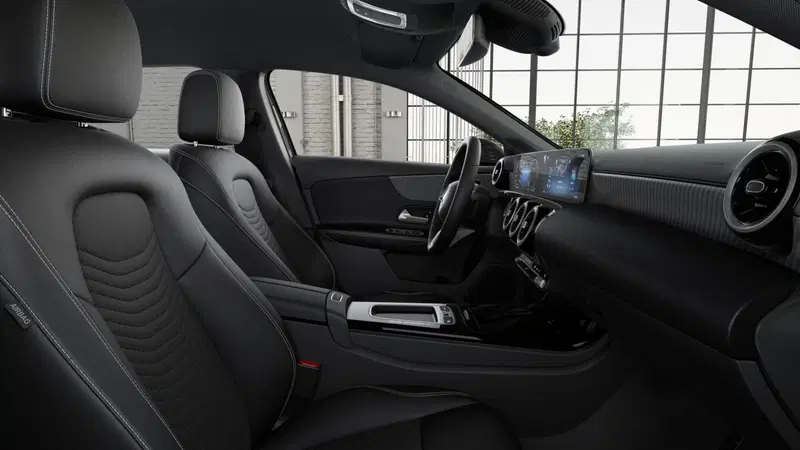 Mercedes-Benz Classe A nuova a Milano (7)