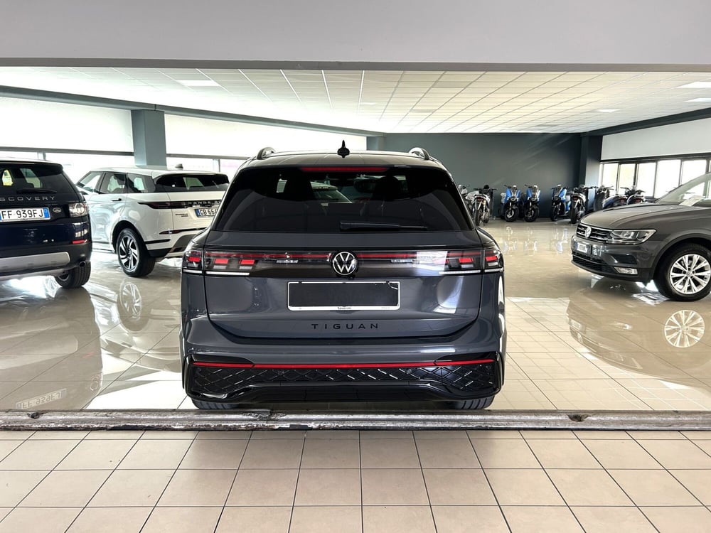 Volkswagen Tiguan usata a Ferrara (5)