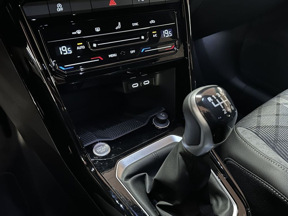 Volkswagen T-Roc nuova a Padova (13)