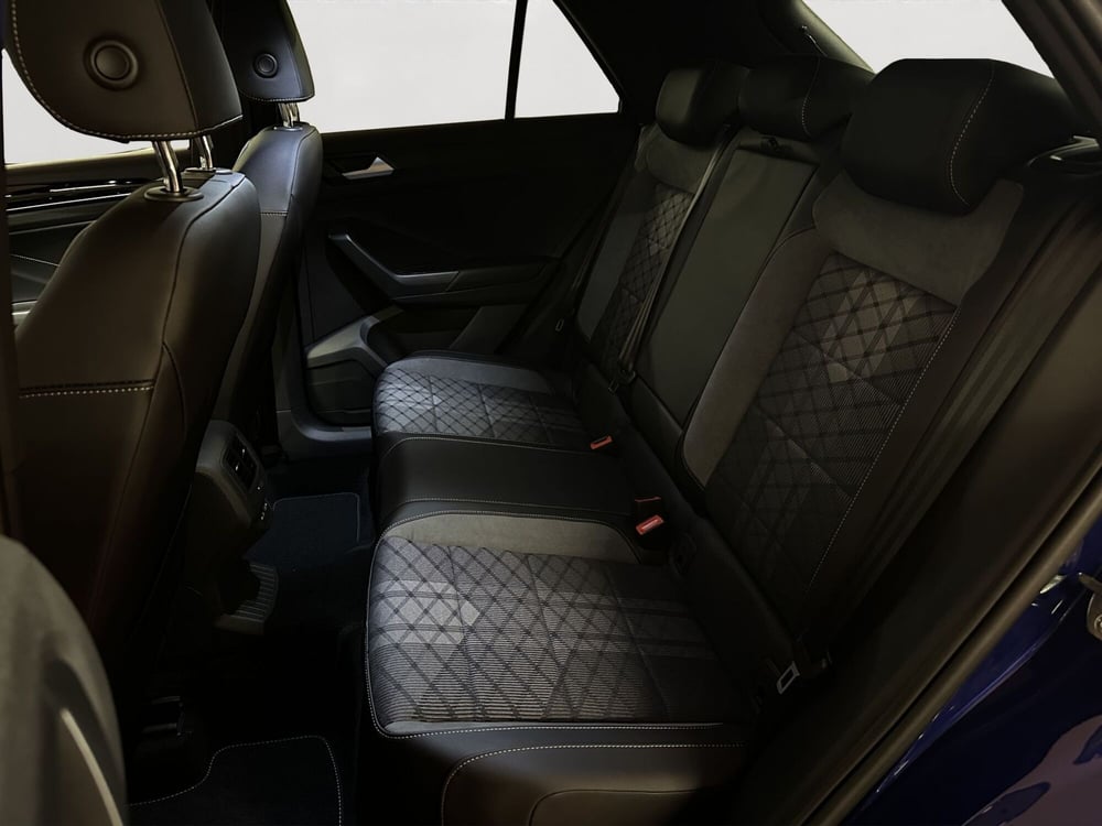 Volkswagen T-Roc nuova a Padova (8)