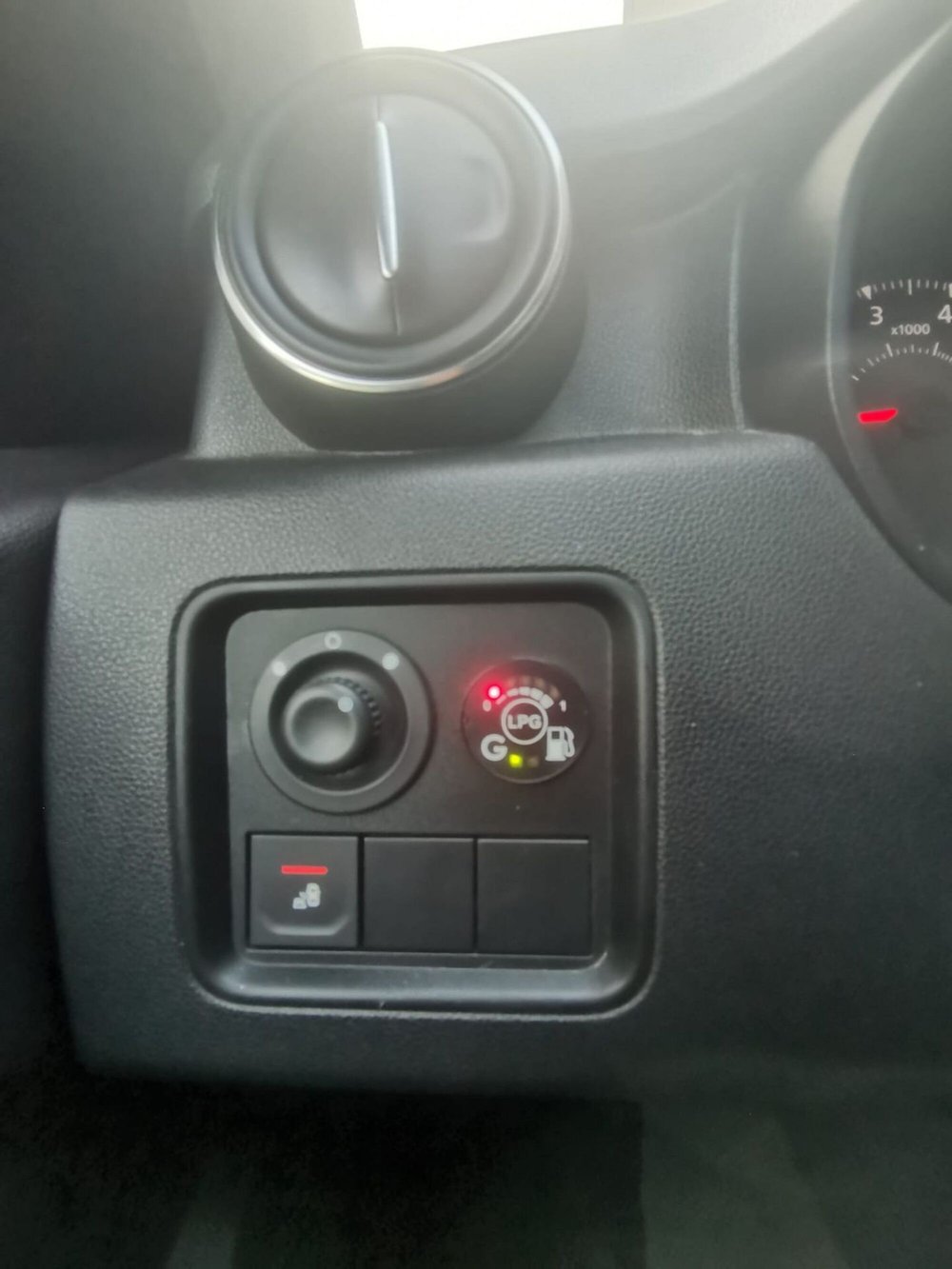 Dacia Duster usata a Torino (9)