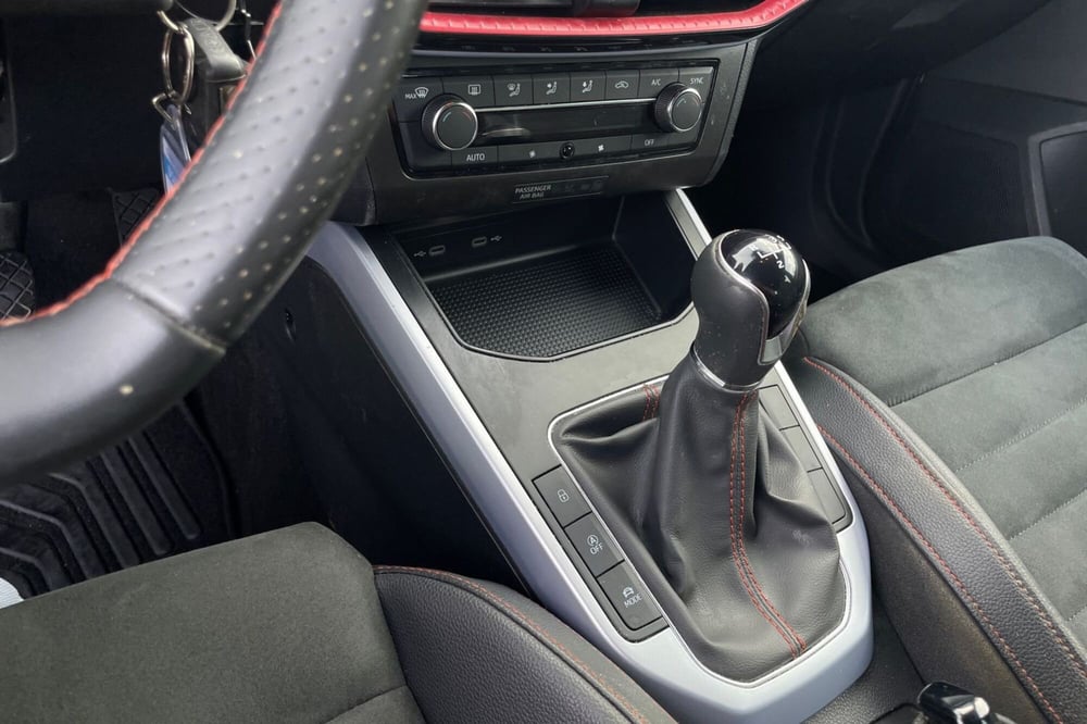 SEAT Arona usata a Siena (14)