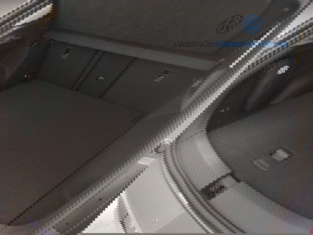 Volkswagen T-Roc nuova a Avellino (16)