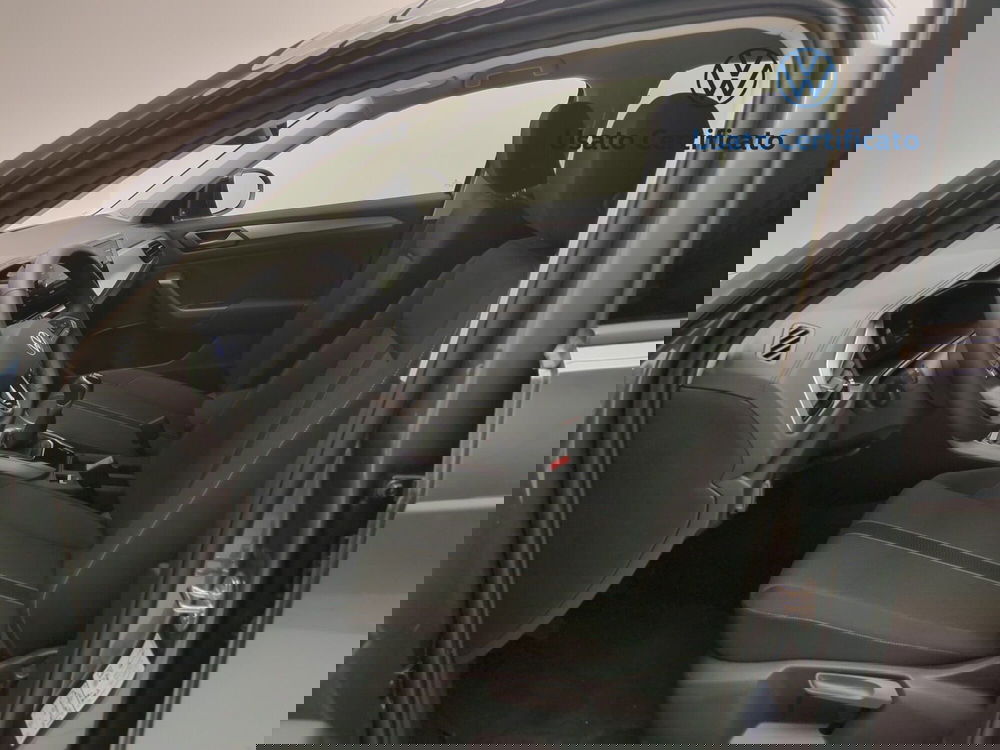 Volkswagen T-Roc nuova a Avellino (20)