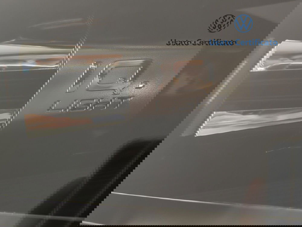 Volkswagen T-Roc nuova a Avellino (9)