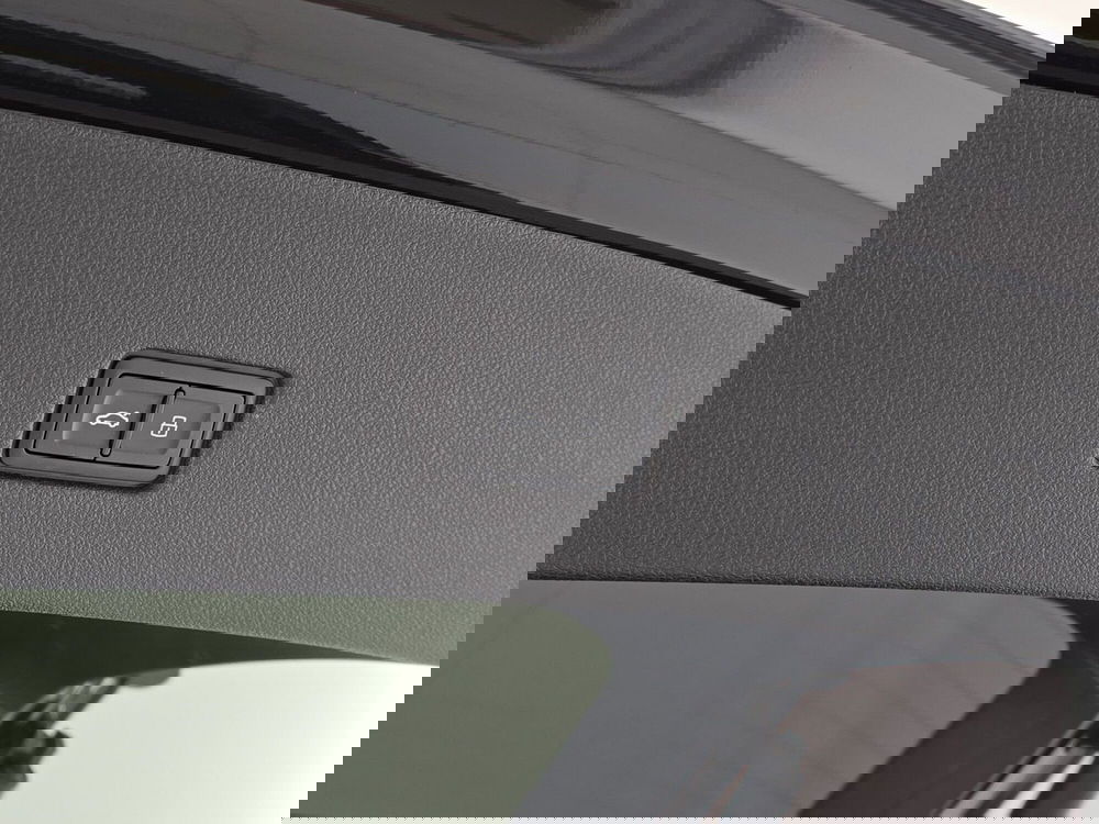 Audi Q8 usata a Asti (10)