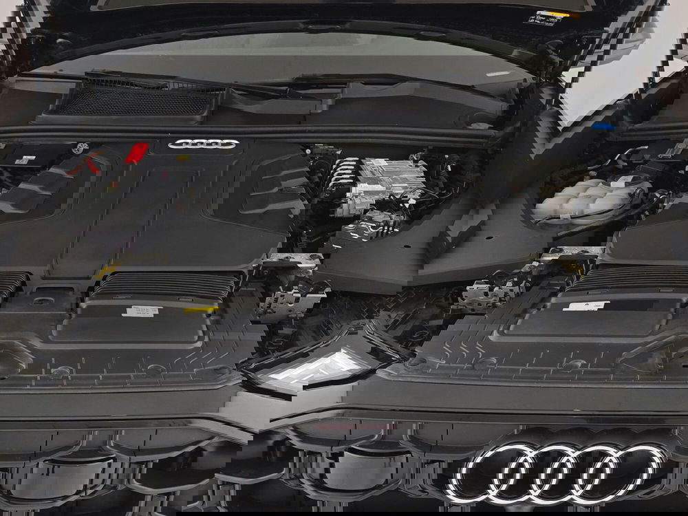 Audi Q8 usata a Asti (8)