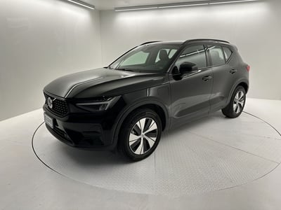 Volvo XC40 T5 Recharge Plug-in Hybrid automatico Plus Dark del 2022 usata a Bergamo