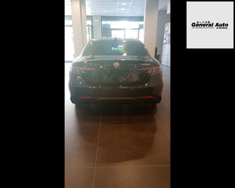 Alfa Romeo Giulia nuova a Lucca (5)
