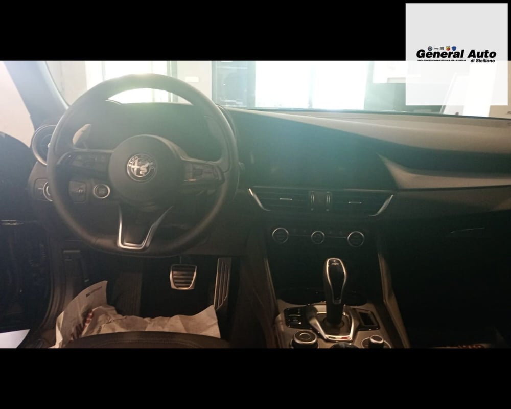 Alfa Romeo Giulia nuova a Lucca (8)