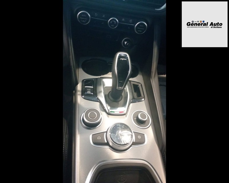 Alfa Romeo Giulia nuova a Lucca (9)