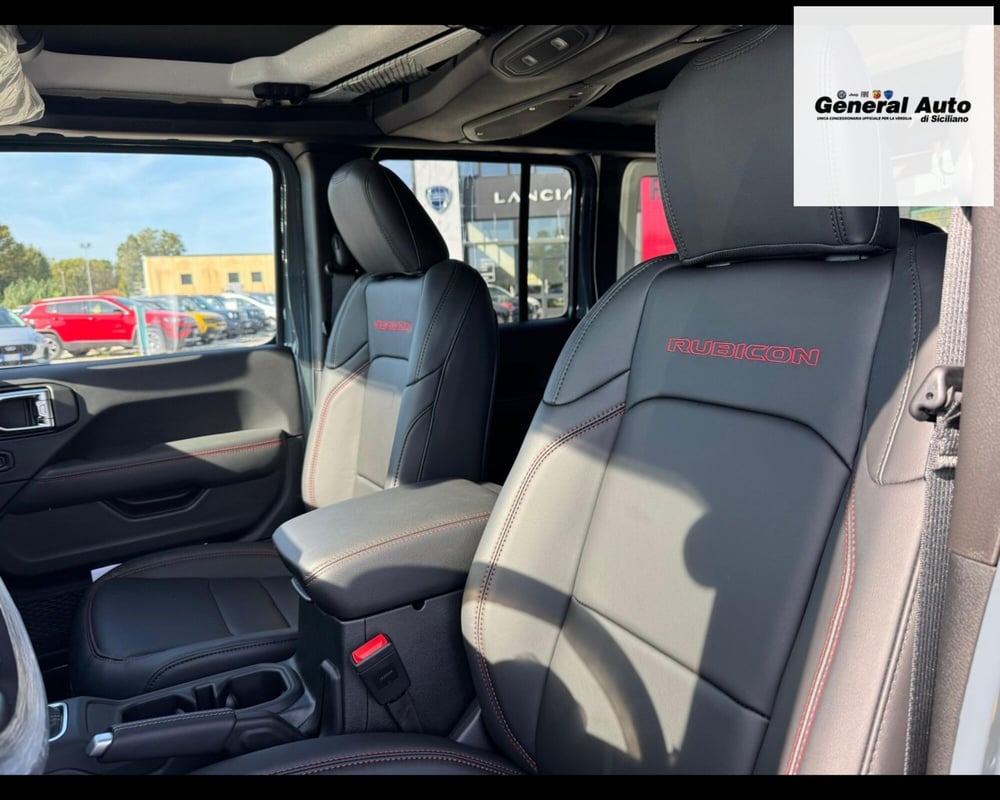 Jeep Wrangler Unlimited nuova a Lucca (15)