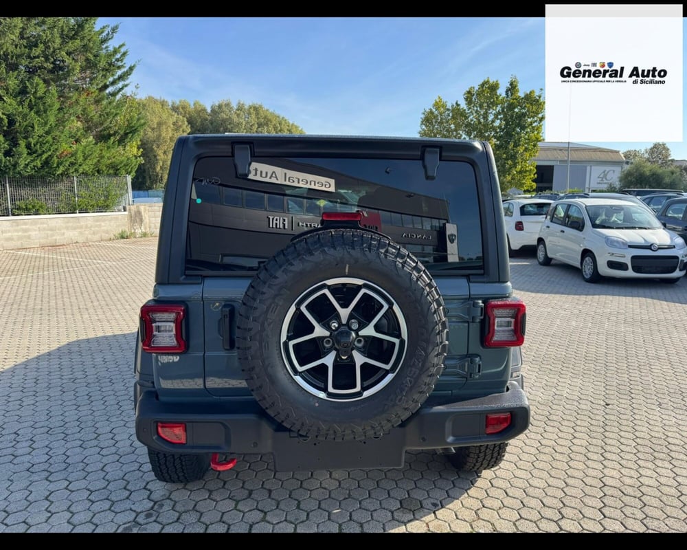 Jeep Wrangler Unlimited nuova a Lucca (7)
