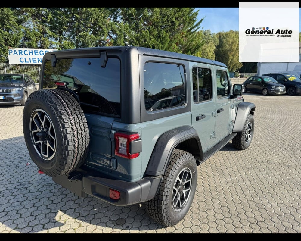 Jeep Wrangler Unlimited nuova a Lucca (9)