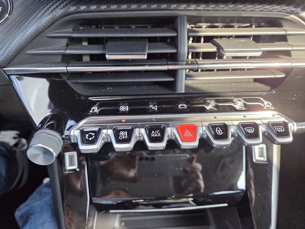 Peugeot 2008 usata a Cremona (16)