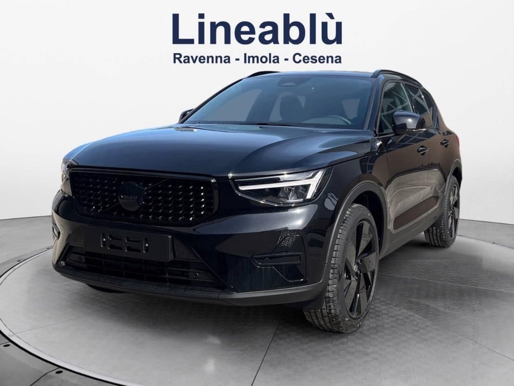 Volvo XC40 nuova a Bologna