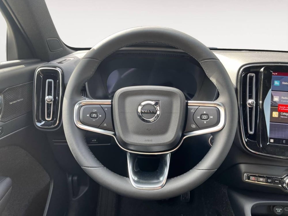 Volvo XC40 nuova a Bologna (10)