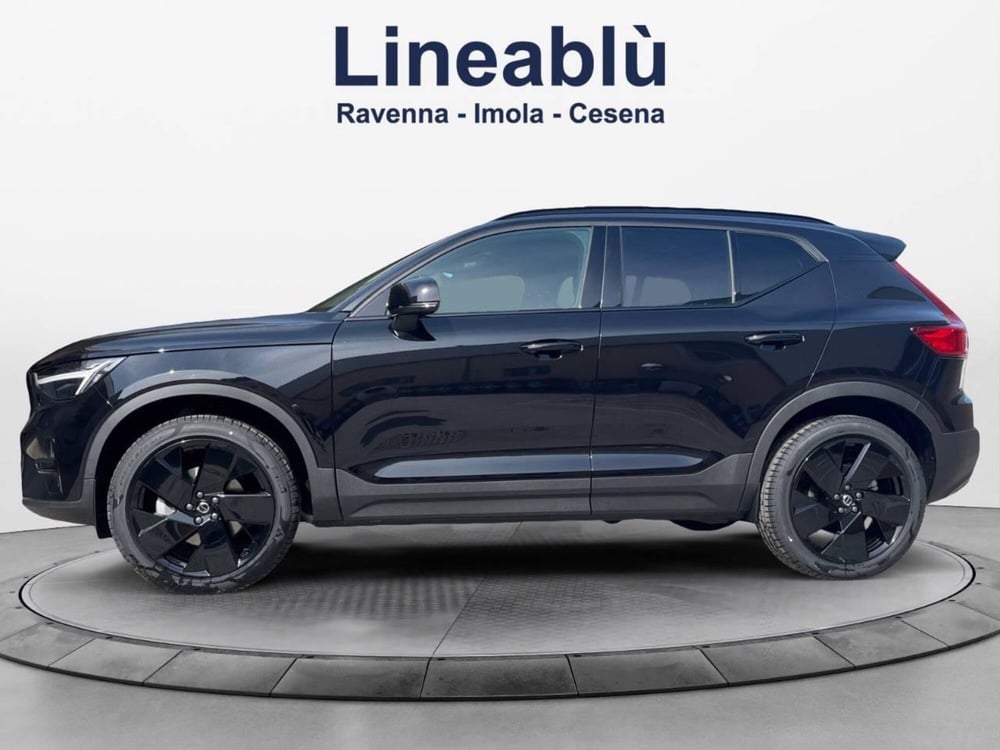 Volvo XC40 nuova a Bologna (2)