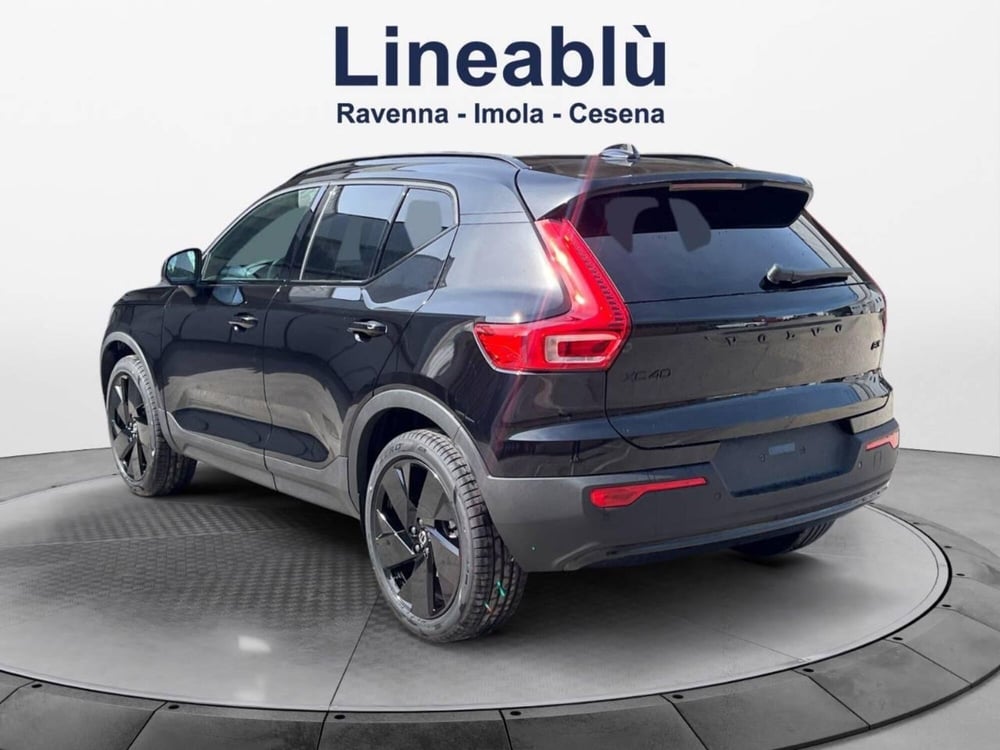 Volvo XC40 nuova a Bologna (3)