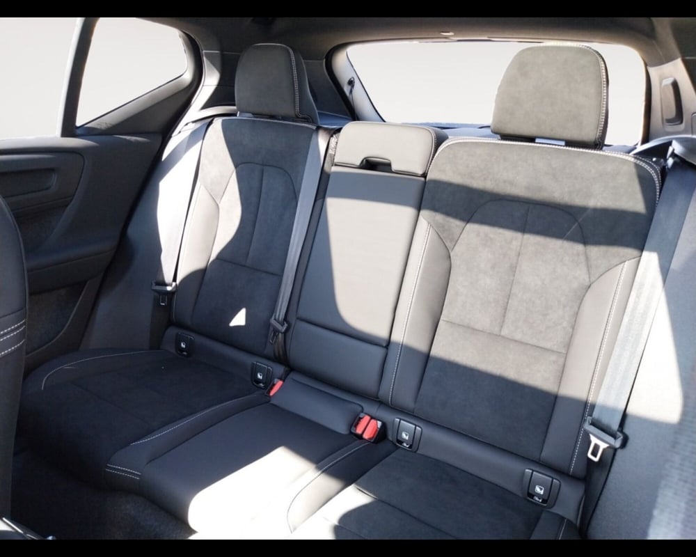 Volvo XC40 nuova a Bologna (14)