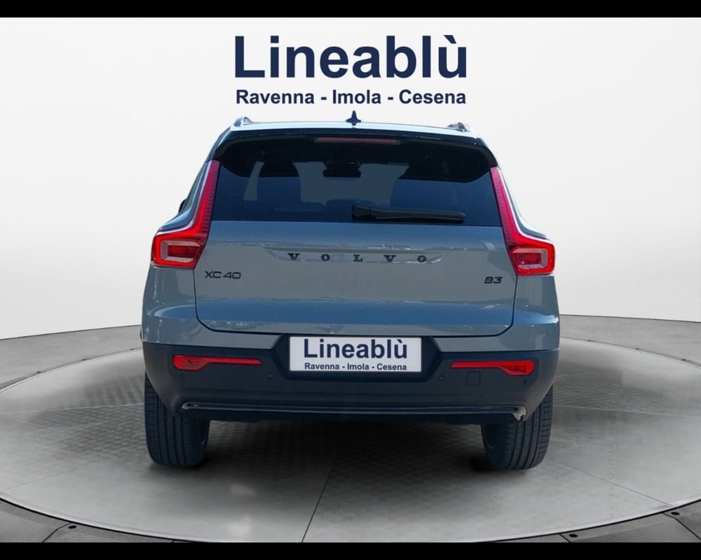 Volvo XC40 nuova a Bologna (4)