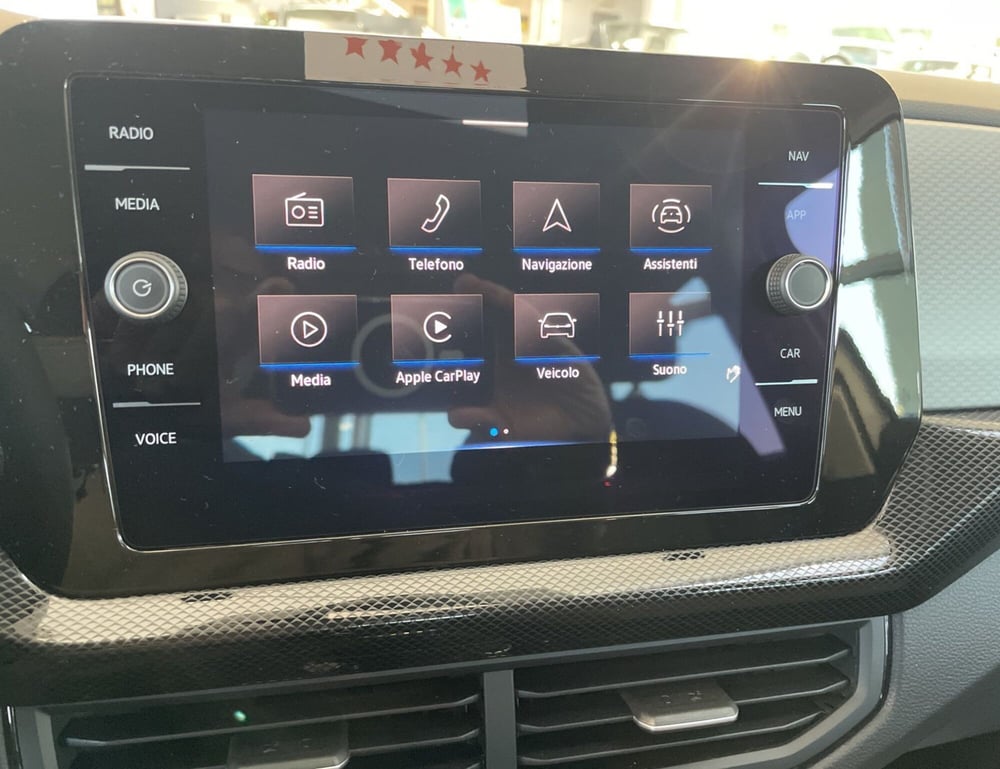 Volkswagen T-Cross nuova a Varese (13)