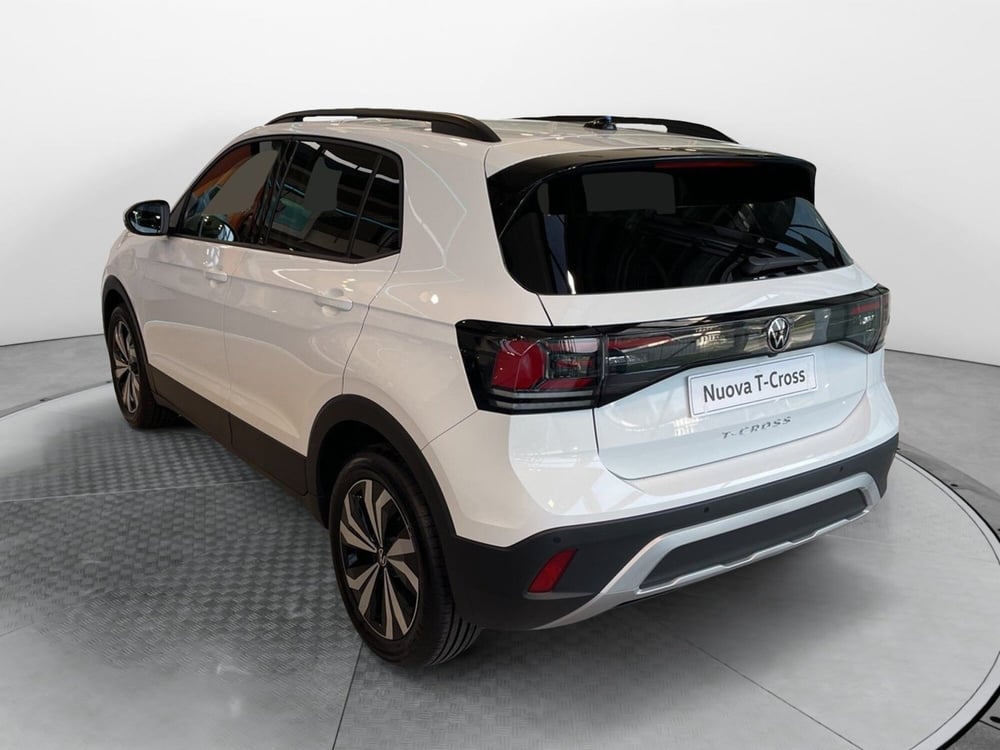 Volkswagen T-Cross nuova a Varese (4)