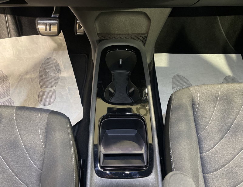 Volkswagen ID.3 nuova a Varese (13)