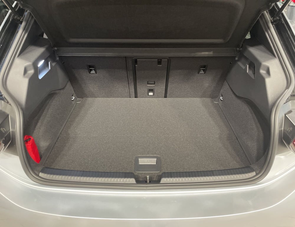 Volkswagen ID.3 nuova a Varese (7)