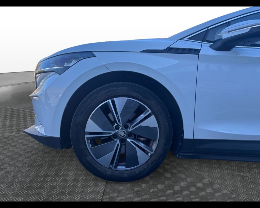 Skoda Enyaq usata a Ravenna (14)