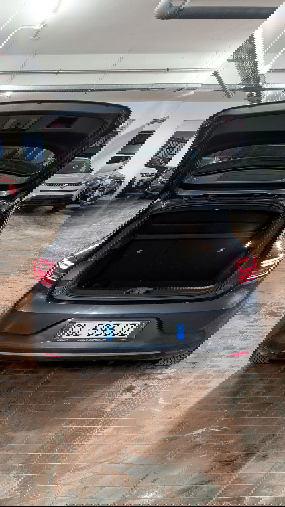 Renault Clio usata a Milano (9)