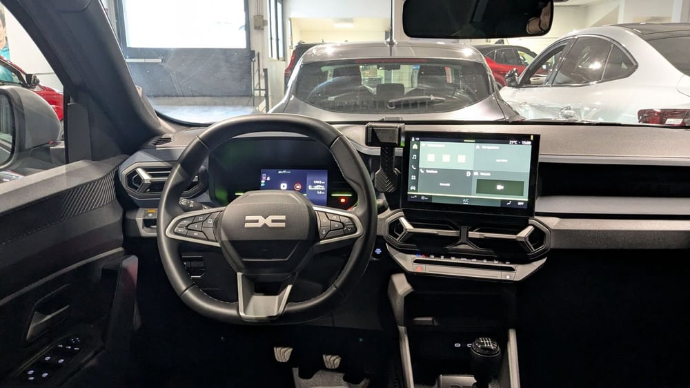 Dacia Duster usata a Milano (15)