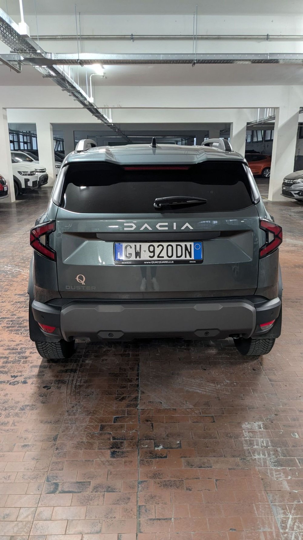 Dacia Duster usata a Milano (8)