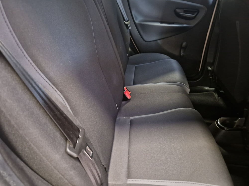 Lancia Ypsilon usata a Varese (7)