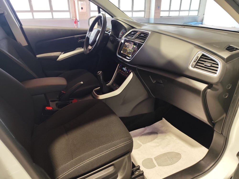Suzuki S-Cross usata a Milano (17)