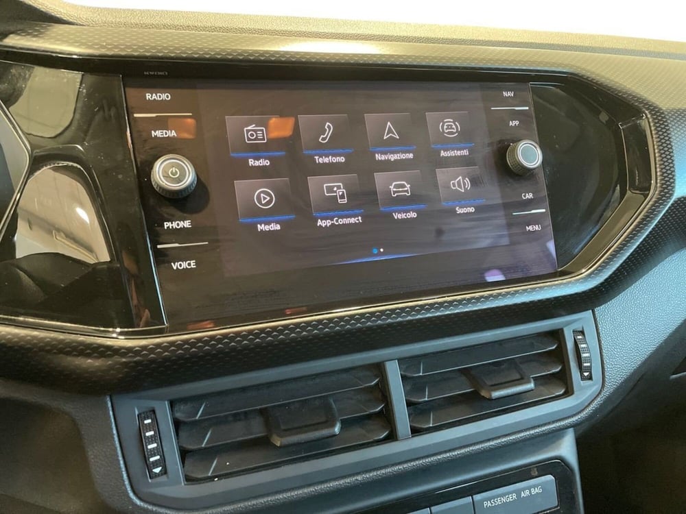 Volkswagen T-Cross usata a Pistoia (14)