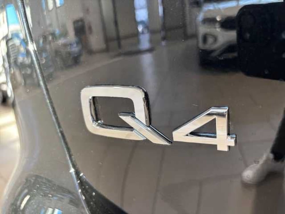 Audi Q4 Sportback nuova a Pistoia (14)