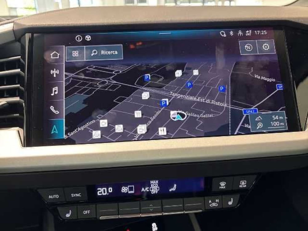 Audi Q4 Sportback nuova a Pistoia (8)