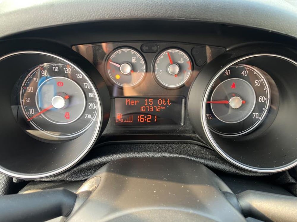 Fiat Punto usata a Cuneo (7)