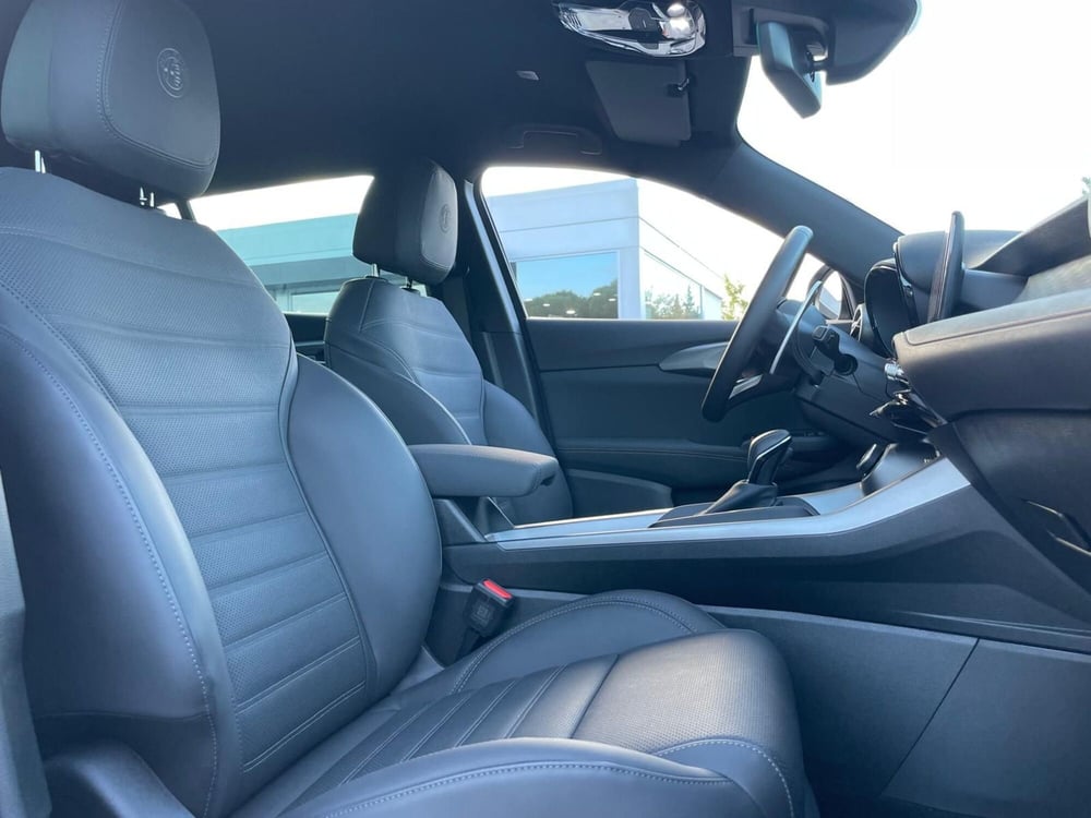 Alfa Romeo Tonale usata a Ancona (17)