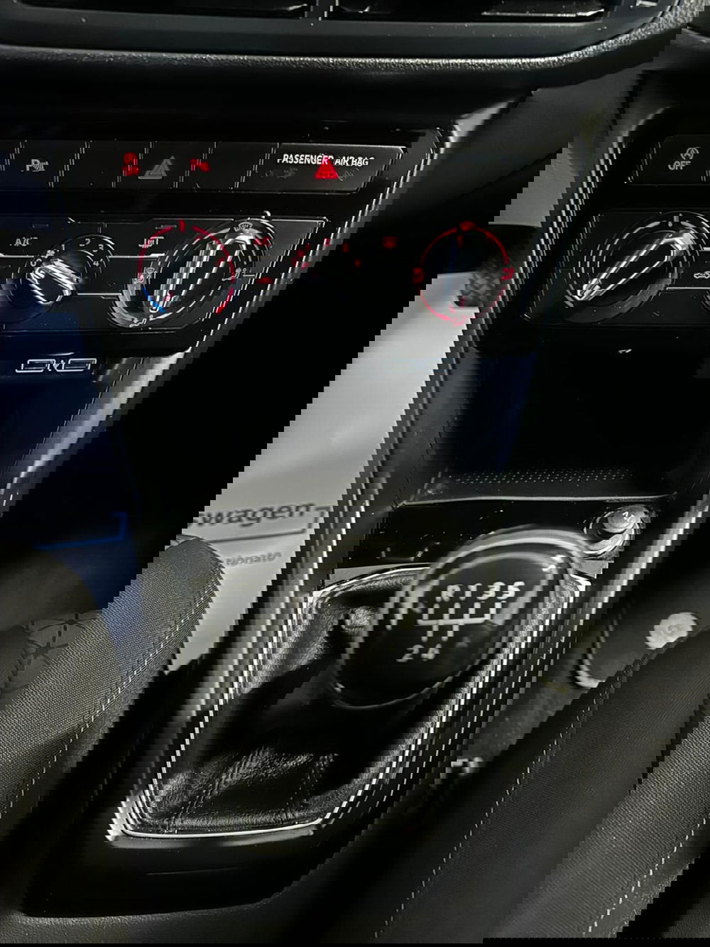 Volkswagen T-Cross usata a L'Aquila (15)