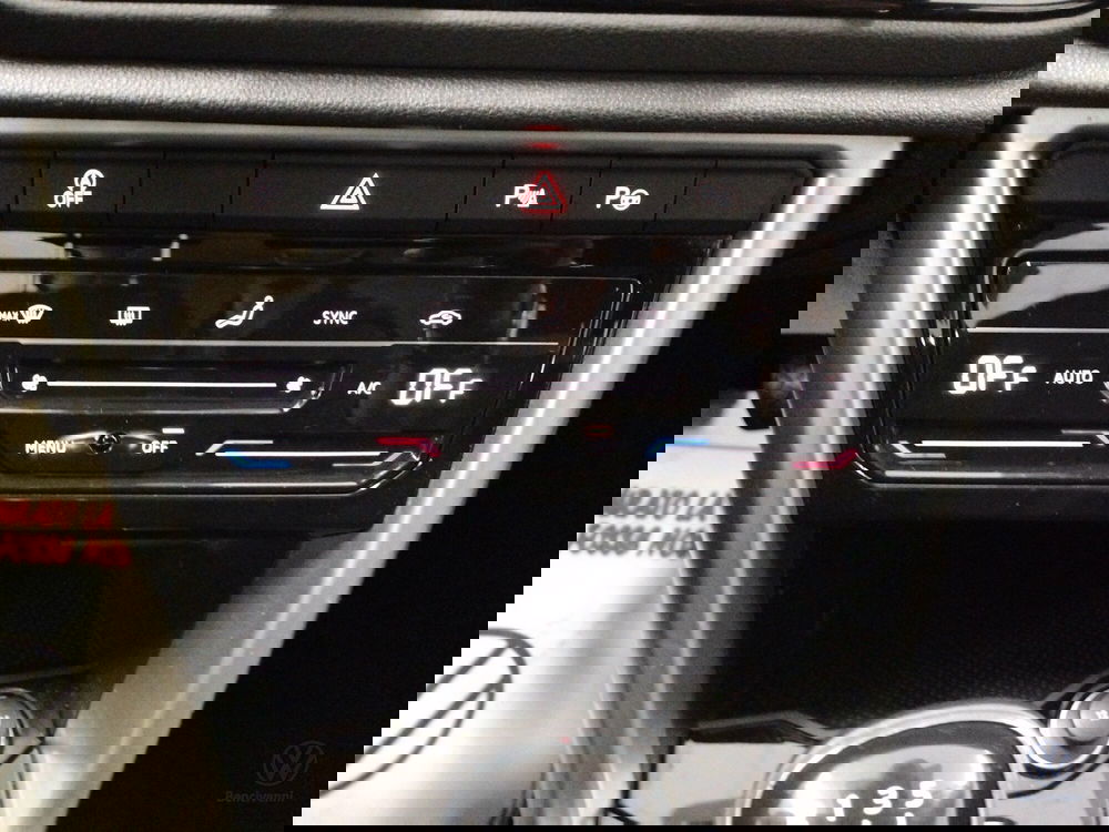 Volkswagen T-Roc usata a Catanzaro (18)